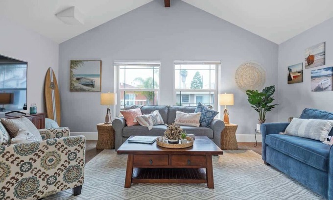 Silver Strand House | Blue Crush with SUP, Rooftop Deck & Firepit