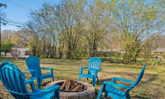Memphis House | Blue Flamingo - 15 minutes from anywhere in Memphis!