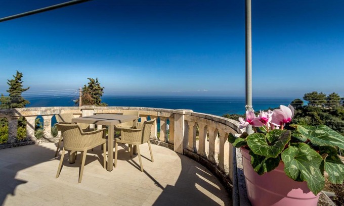 Xirokastello Apartment | Blue Horizon Studios