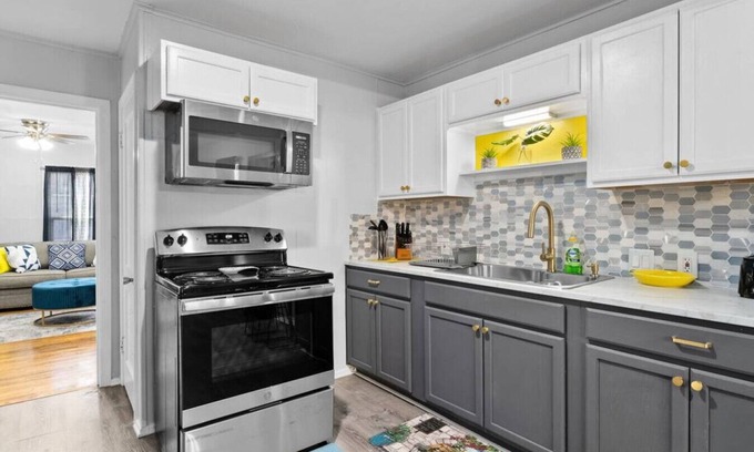 Killeen House | Blue Oasis Retreat 3BR/2BA