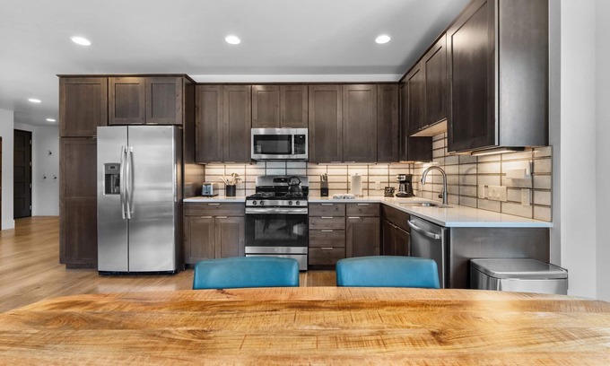 Silverthorne Apartment | Blue R Flats Bld 3 #203 : 2