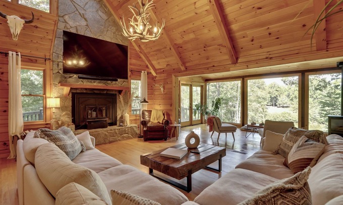 My Mountain Cabin | Blue Ridge Manor - Mountain Luxury Cabin