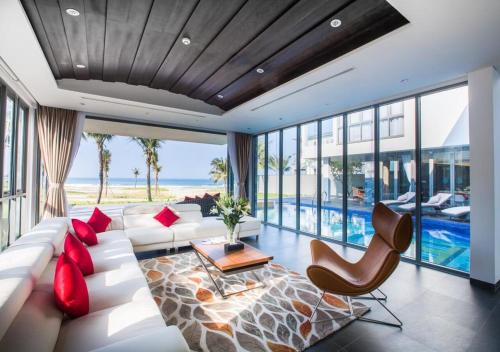 Ngu Hanh Son Resort | Blue Sky & Villas Beach Resort