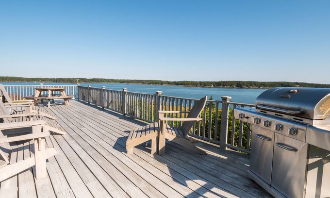 Cushing House | 'Blue View' - Ocean Front - Incredible 10 Acres - 2 Living Spaces