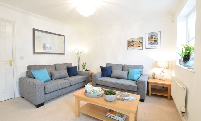 Peasenhall Cottage | BLUEBELLE COTTAGE, PEASENHALL, with a garden in Peasenhall