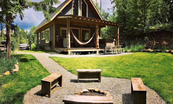 Salmon Arm Ski Chalet | Bluebird Chalet- Chalet Two