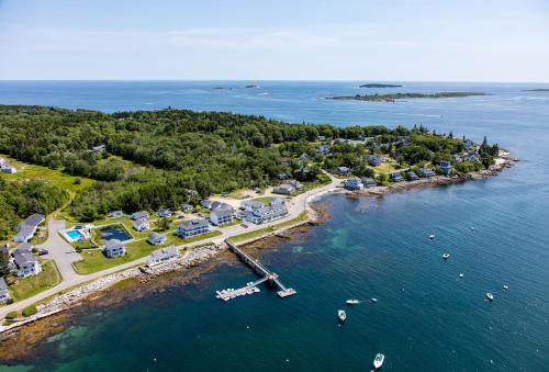 Ocean Point Hotel | Bluebird Ocean Point Inn