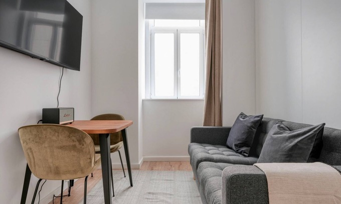 Benfica Apartment | Blueground | Benfica, furnished & fully equipped