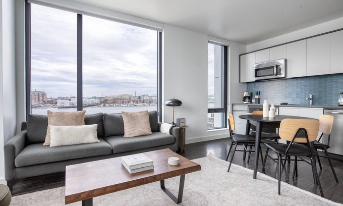 Central-Maverick Square - Paris Street Apartment | Blueground | Central-Maverick Square, pool, nr Boston Harbor