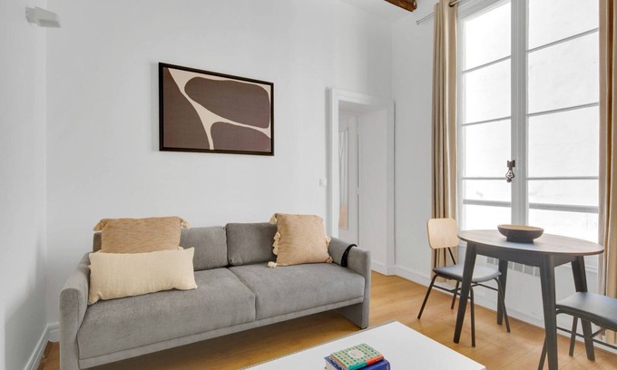 6th Arrondissement Apartment | Blueground | Saint Germain des Prés, furnished