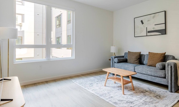 Newhall Apartment | Blueground | Santa Clara, pool, nr Central Park