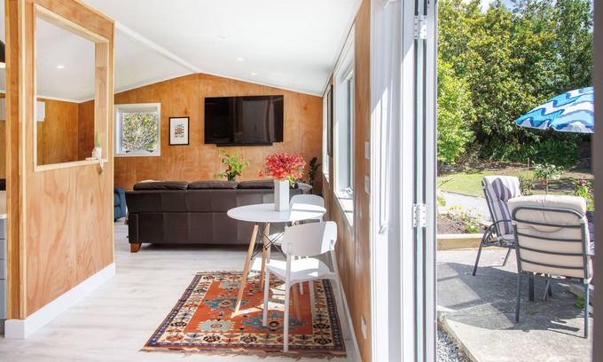 Paraparaumu Beach House | Bluegum Bach by the sea