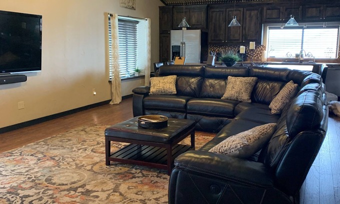 Palo Pinto County Apartment | Bluff Creek Marina, Guest Receive Free Launch & Trailer Parking