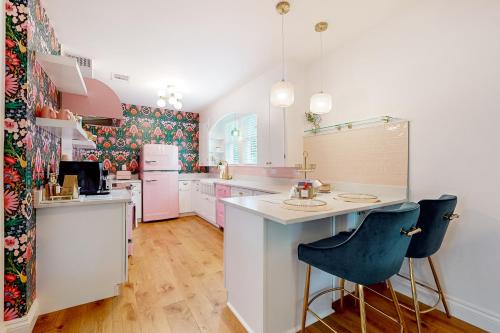 Georgetown House | Blush & Bashful