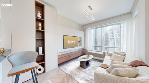 Downtown Dubai Apartment | bnbmehomes - The Lofts Central