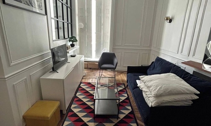 Saint-Gervais Apartment | BnBNook - Parisian Charm: 1BR in Le Marais