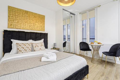 Paris City Center Apartment | BnBNova - Louvre & Tuileries Gardens