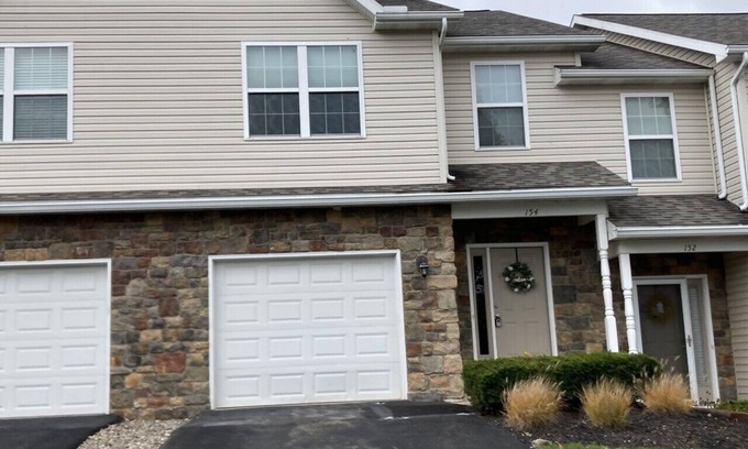 Boalsburg House | Boalsburg Lion's Den-close to PSU campus, golf, and ski slopes