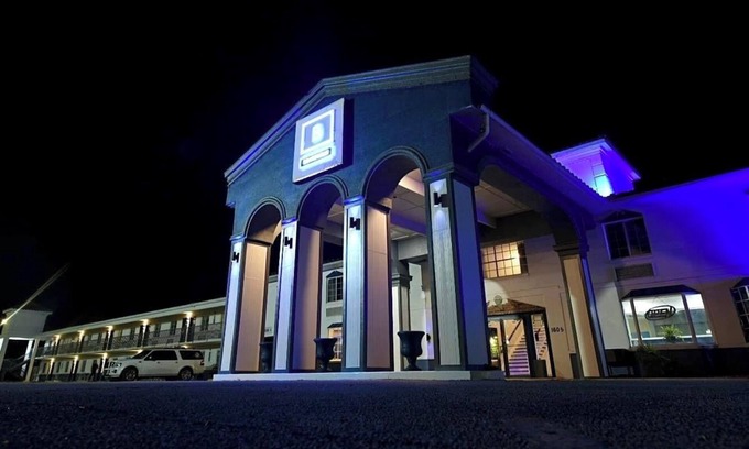 Lafayette Hotel | Boardwalk Suites Lafayette