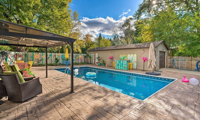 Newville House | Boat Dock & Backyard: 'Rock River Retreat'