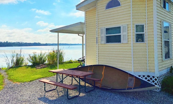 Cedarville Cottage | Boathouse Lakeside Cottage