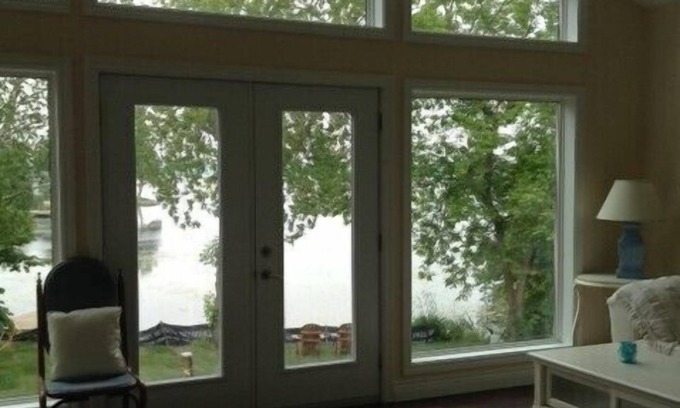 Fenelon Falls Cottage | Bobcaygeon Executive. Sturgeon Lake Waterfront - Kawartha Lakes