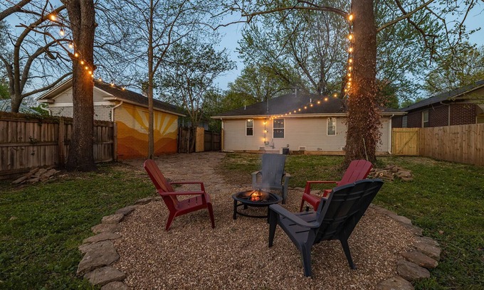 Rountree House | Boho BnB ~ Walk to Cherry/Pickwick & MSU