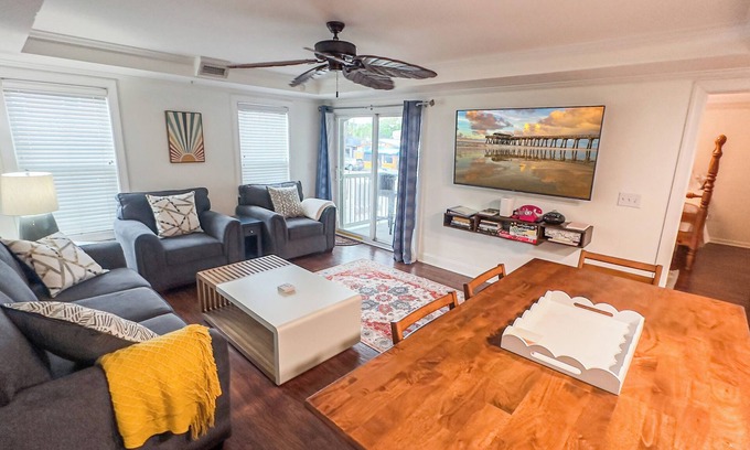 Savannah Beach Condo | Boho Escape-steps to beach/pier, pool, dine, shop