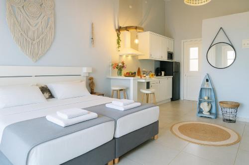 Sissi Apartment | Boho Sisi Retreat - Poolside Oasis
