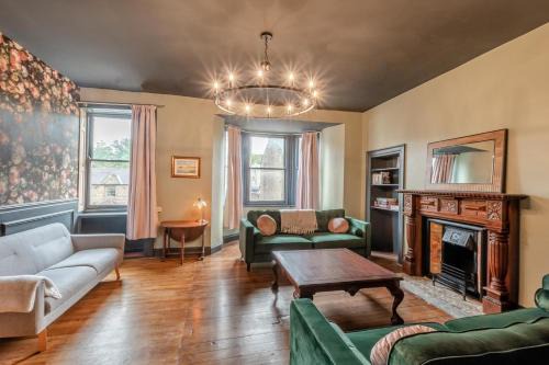 South Charlton House | Bondgate House