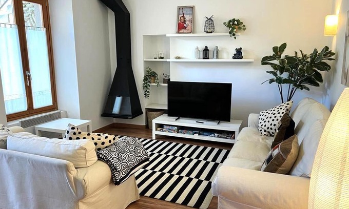 Err Apartment | Bonita Planta baja en Err con wifi