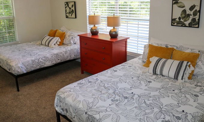 Fayetteville House | Boss Hog Razorback Brophy Circle