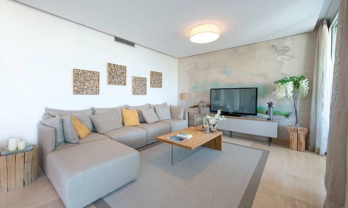 Benahavis Apartment | Botanic | Elegant Penthouse Breathtaking View