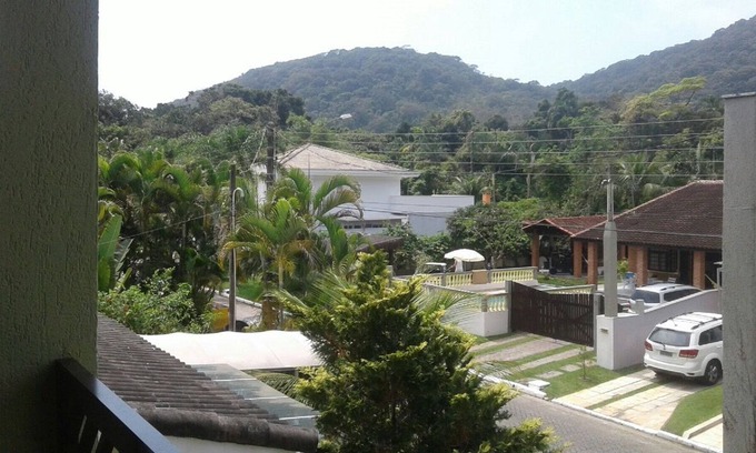 Guaruja House | House condominium on the beach of Pernambuco in Guaruja, complete leisure near the beach