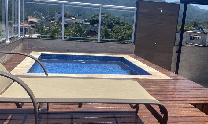 Barra da Tijuca Apartment | Linda Cobertura Duplex com Piscina e Churrasqueira, Próximo a Praia e Metro!