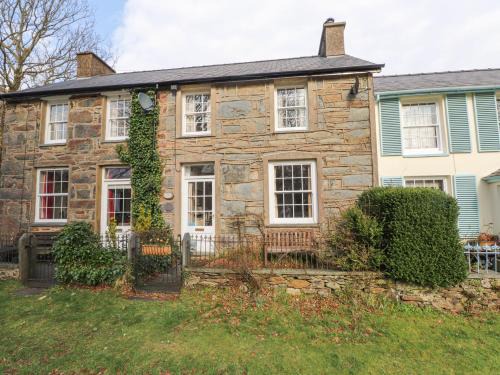 Beddgelert House | Brackenbury Cottage