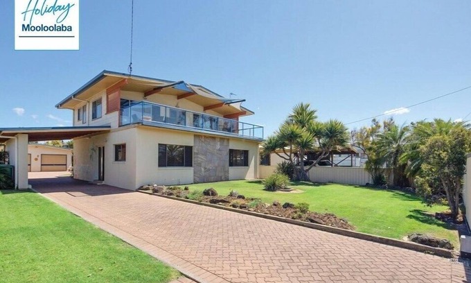 Maroochydore House | Bradman-Budget Waterfront Accom, Pet Friendly
