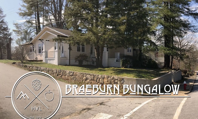 Hendersonville House | Braeburn Bungalow - Historic Craftsman & Walk to Downtown Hendersonville