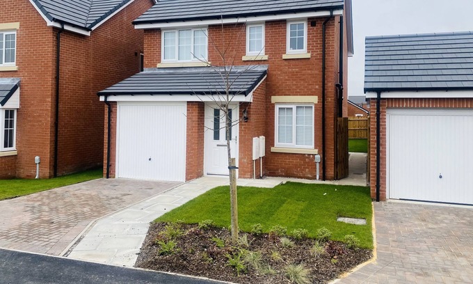 Bolton House | BRAND NEW 3 BEDROOMS DETACHED PROPERTY WITH REAR GARDEN