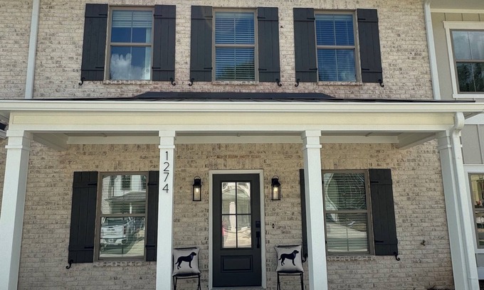 Auburn House | Brand New AUsome Townhome near Auburn University