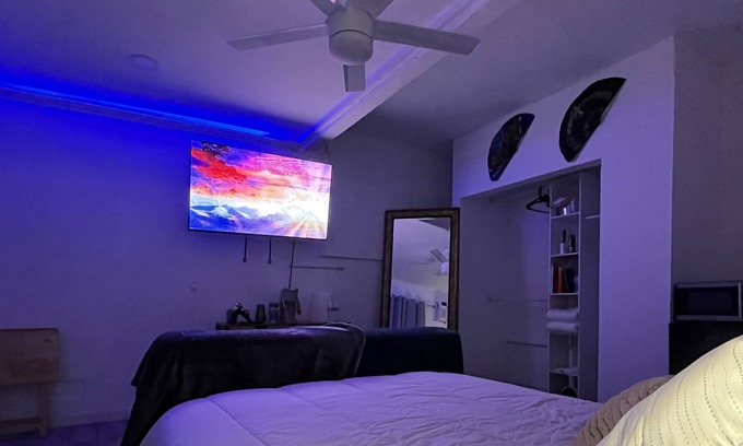 San Bernardino House | BRAND NEW Beautiful AFFORDABLE Private Room, 5 min from Nos Center
