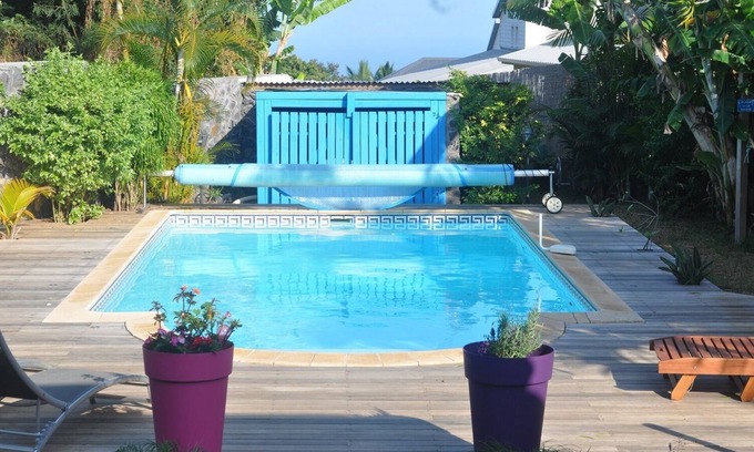 Saint-Paul House | BRAND NEW BUNGALOW IN WOOD