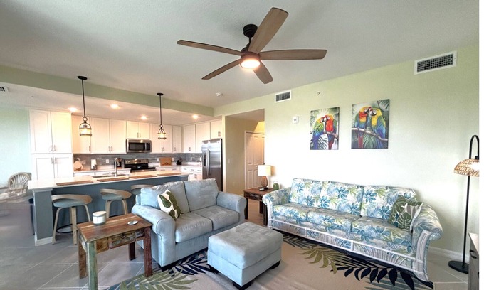 Venice Condo | Brand New Condo on Golf Course, beautifully decorated!