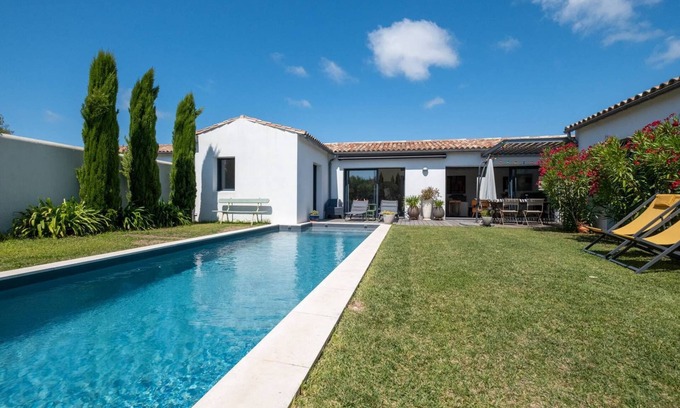 Sainte-Marie-de-Re House | Brand new family villa with heated pool
