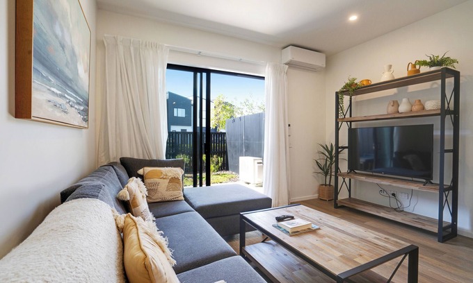 Auckland House | Brand New House by Botany - Parking
