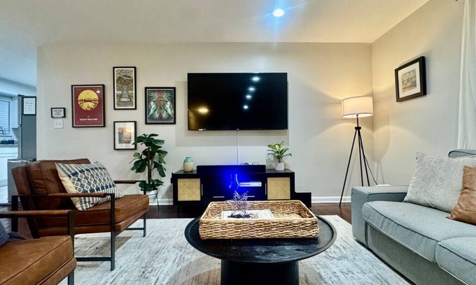 Collier Heights Apartment | Brand new modern Bungalow in Historic Atlanta