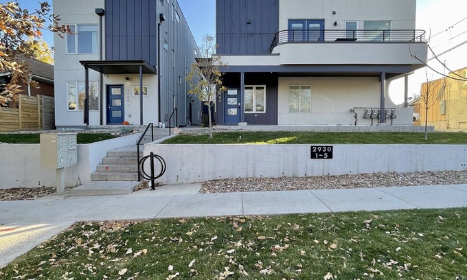 Jefferson Park House | Brand new new Townhouse Near Denver Downtown
