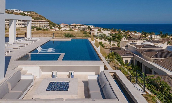 Buzzards Villa | Brand New Villa + BIG Ocean View + Gym + Close to the Beach