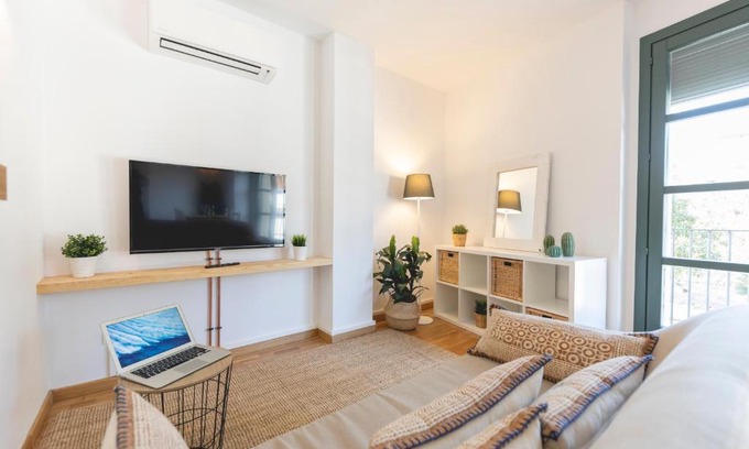 Barri Vell Apartment | Bravissimo Sant Pau, cozy apartment in the centre