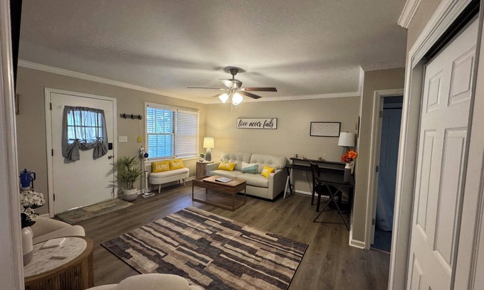 Rogersville House | Brayden House-Charming 2 bedroom, 1 bath house. Newly renovated. Great location.